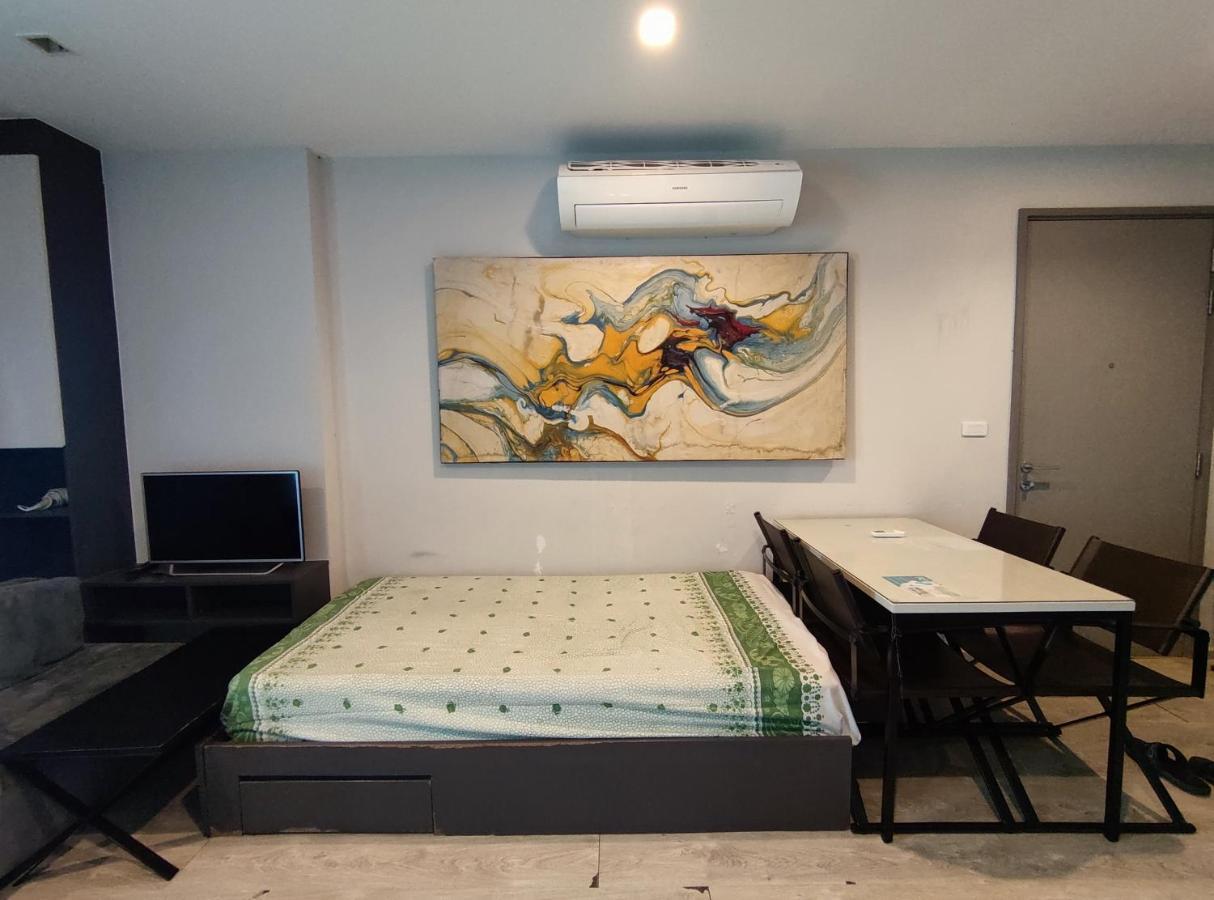 Many Holiday The Base Condo Pattaya ภายนอก รูปภาพ