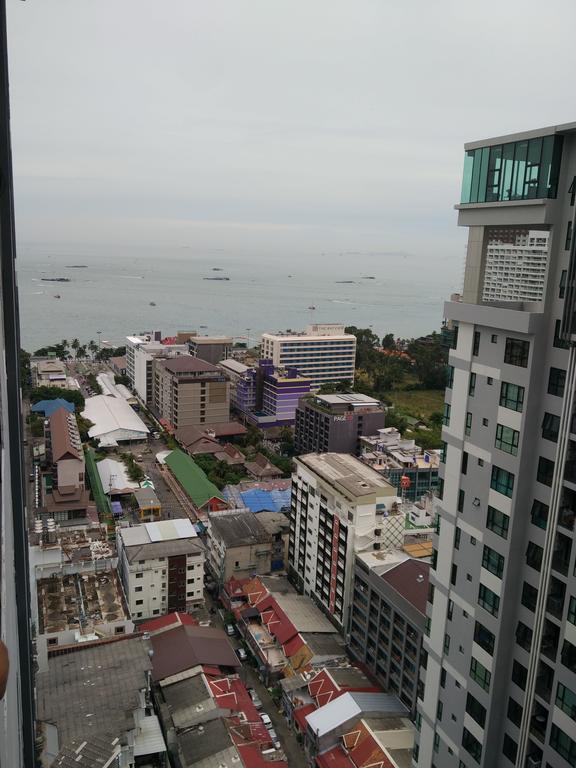 Many Holiday The Base Condo Pattaya ภายนอก รูปภาพ
